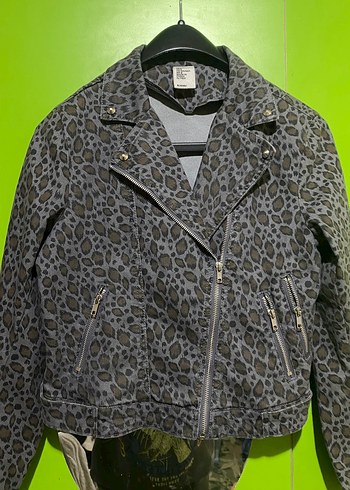 H&M Gri Yılan Desenli Fermuarlı Kadın Ceket