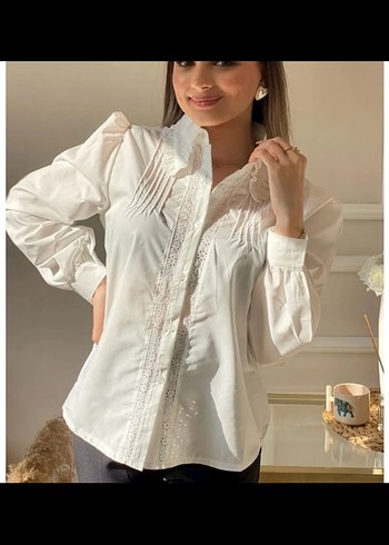 Zara Nakış Detaylı Beyaz Koton Gömlek