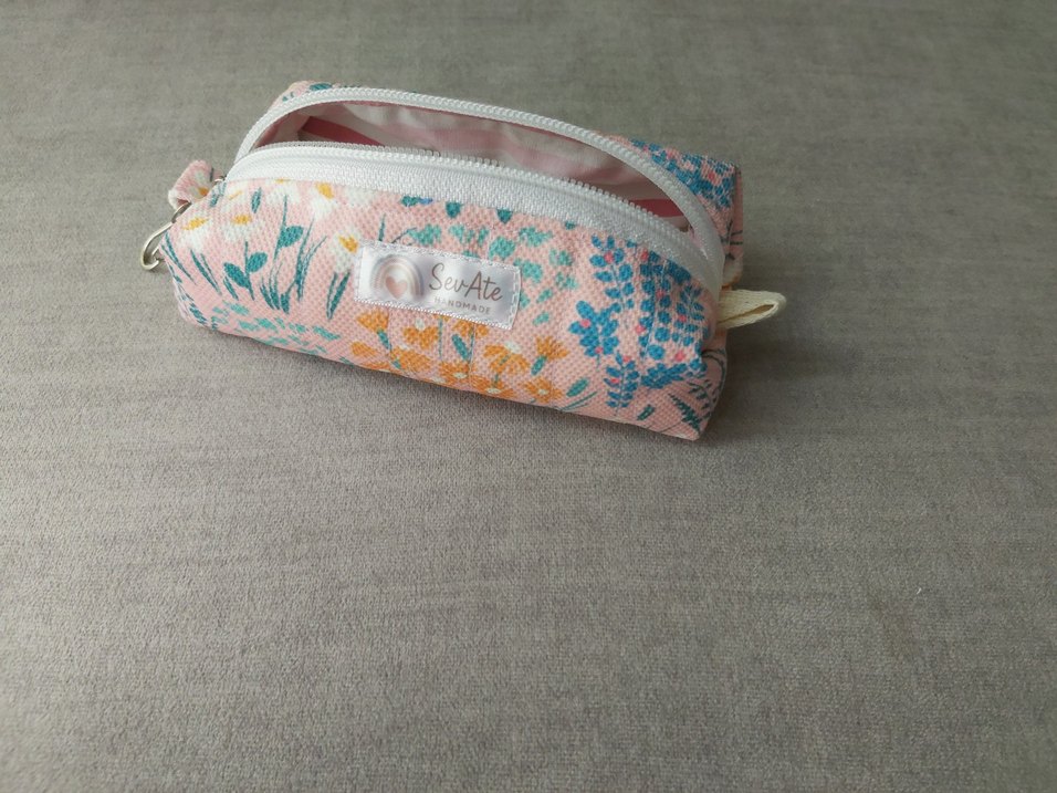 Pastel Pembe Renk Çiçek Baskılı Çok Amaçlı Organizer - Görsel 3