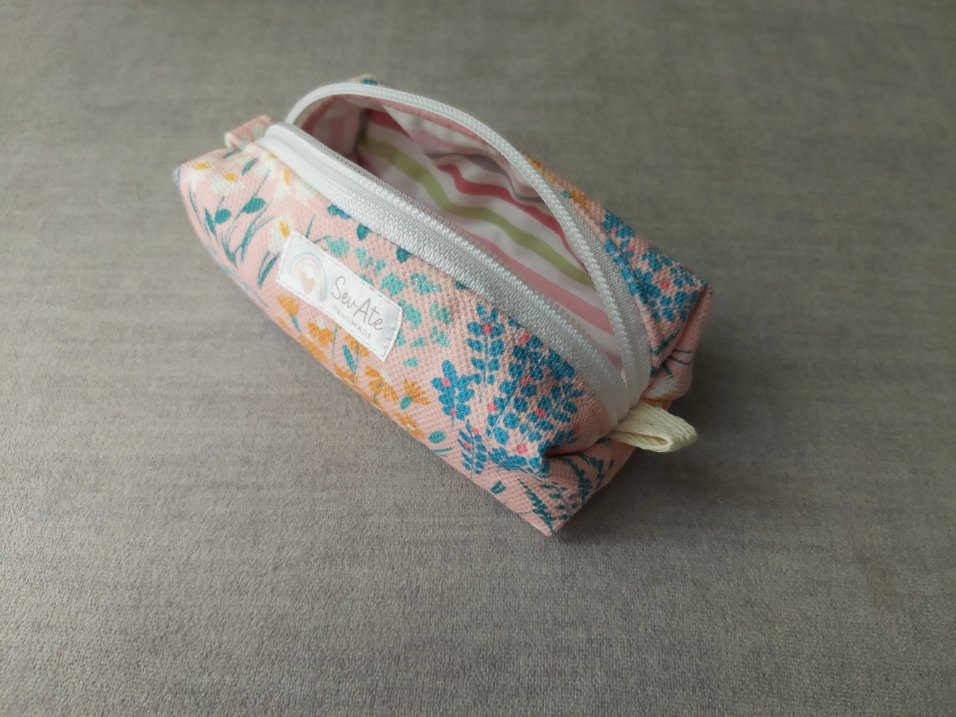 Pastel Pembe Renk Çiçek Baskılı Çok Amaçlı Organizer - Görsel 4