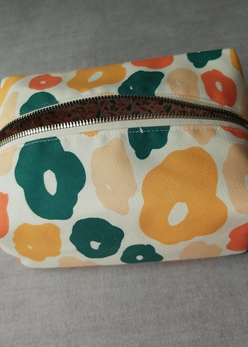 Hoş Çiçek Desenli Fermuarlı Kadın Büyük Boy Makyaj Çantası - Görsel 6