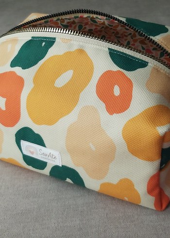 Hoş Çiçek Desenli Fermuarlı Kadın Büyük Boy Makyaj Çantası - Görsel 2