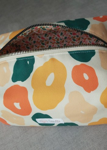 Hoş Çiçek Desenli Fermuarlı Kadın Büyük Boy Makyaj Çantası - Görsel 3