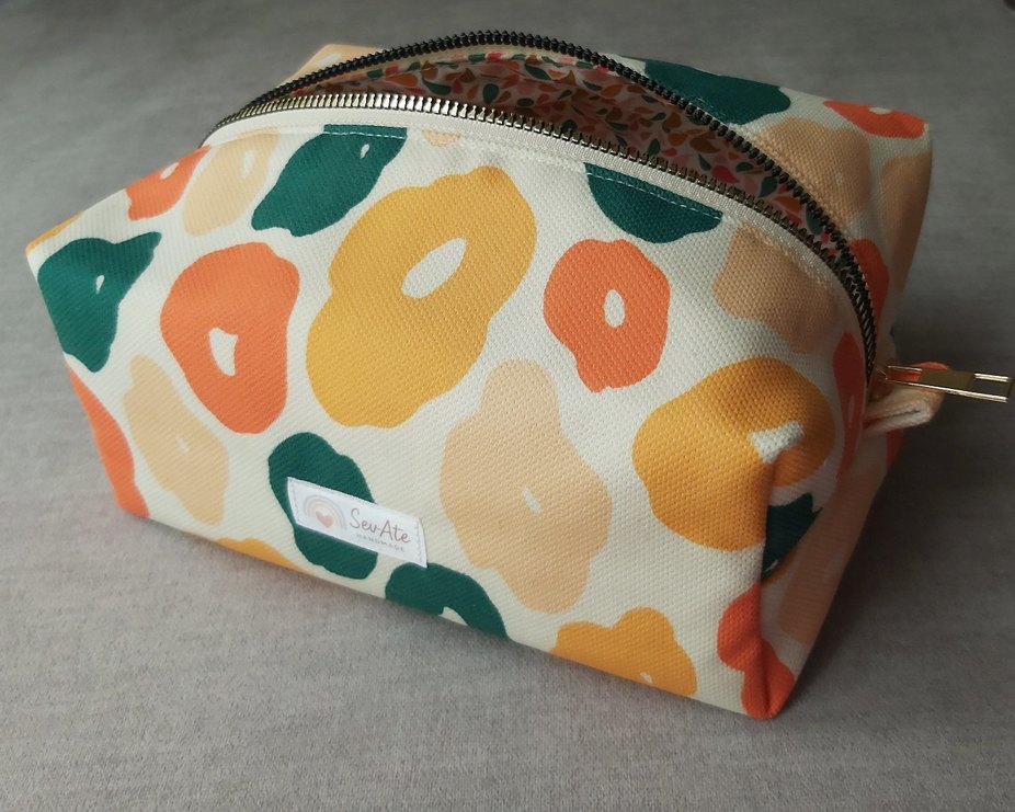 Hoş Çiçek Desenli Fermuarlı Kadın Büyük Boy Makyaj Çantası - Görsel 2