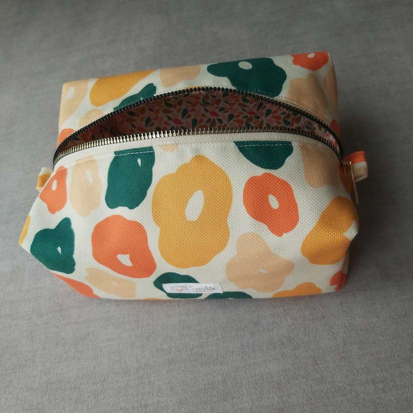 Hoş Çiçek Desenli Fermuarlı Kadın Büyük Boy Makyaj Çantası - Görsel 5