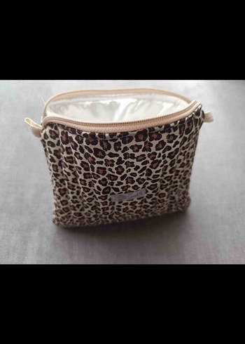 Kahverengi Leopar Desenli Kadın Makyaj Çantası - Görsel 3