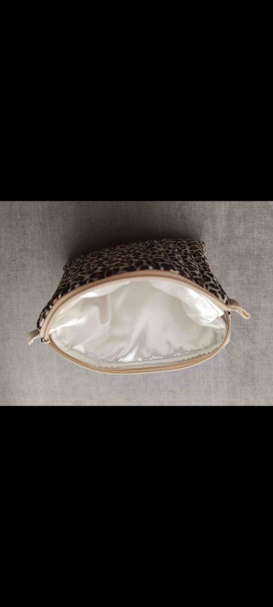 Kahverengi Leopar Desenli Kadın Makyaj Çantası - Görsel 4