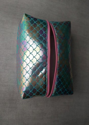 TurkuazRenk Deniz Kızı Pulu Desenli Kadın Makyaj Çantası-Premium - Görsel 6