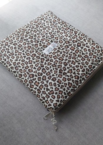 Kapitone Leopar Desenli Fermuarlı Kadın Clutch Çanta - Görsel 2