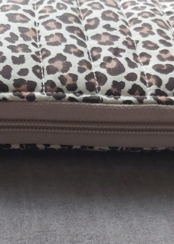 Kapitone Leopar Desenli Fermuarlı Kadın Clutch Çanta - Görsel 4