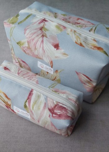 Waterproof-Mavi Yaprak Desenli Makyaj Çantası&Kalemlik 2'li Set - Görsel 3