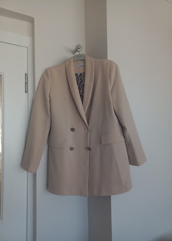 Bej Düğmeli Kadın Blazer Ceket