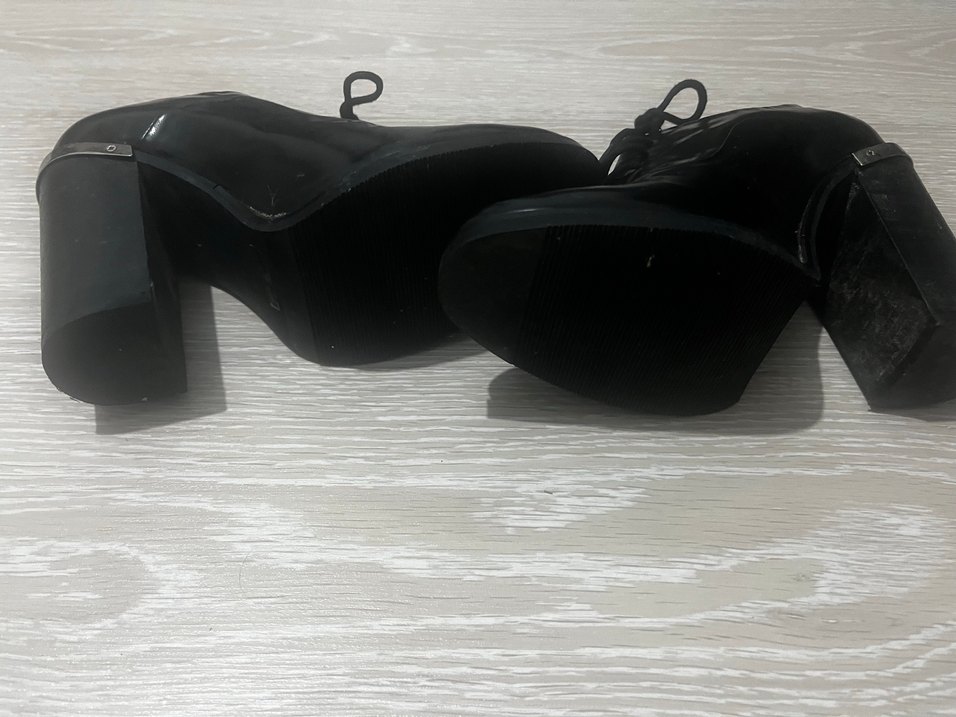 Siyah Topuklu Klasik Goth Kadın Ayakkabı - Görsel 5