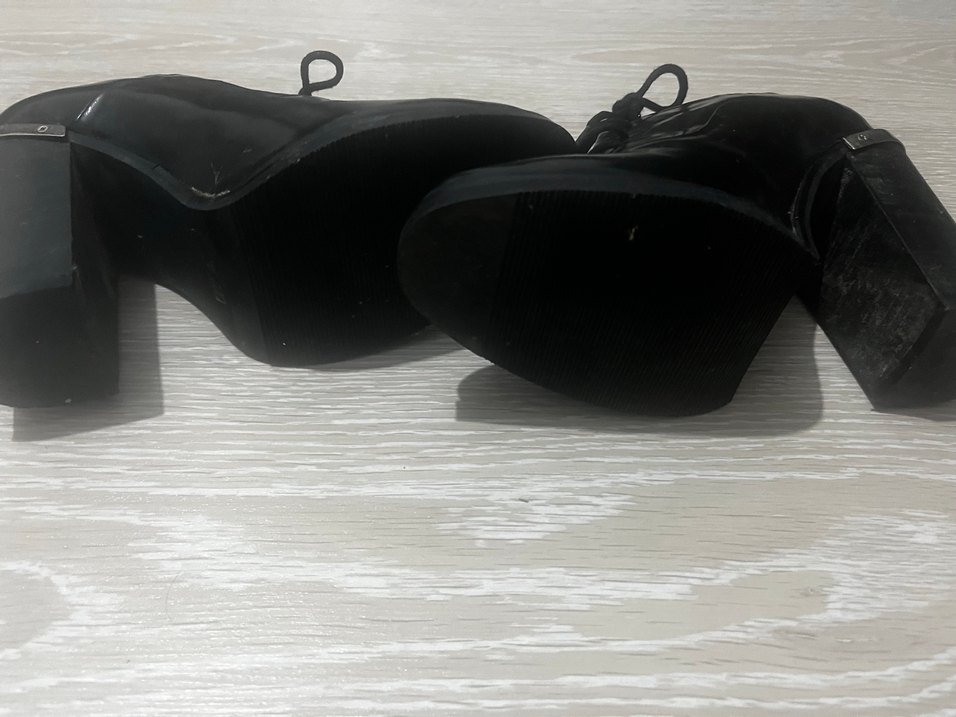 Siyah Topuklu Klasik Goth Kadın Ayakkabı - Görsel 4