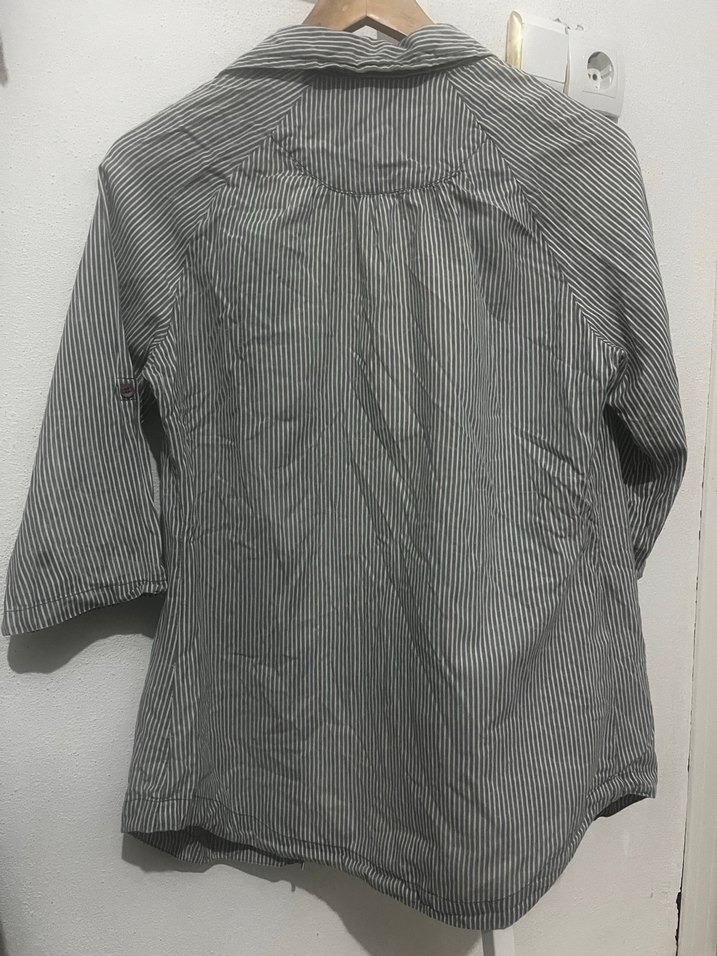 Düğmeli Gri Çizgili Kadın Keten Gömlek - Görsel 2