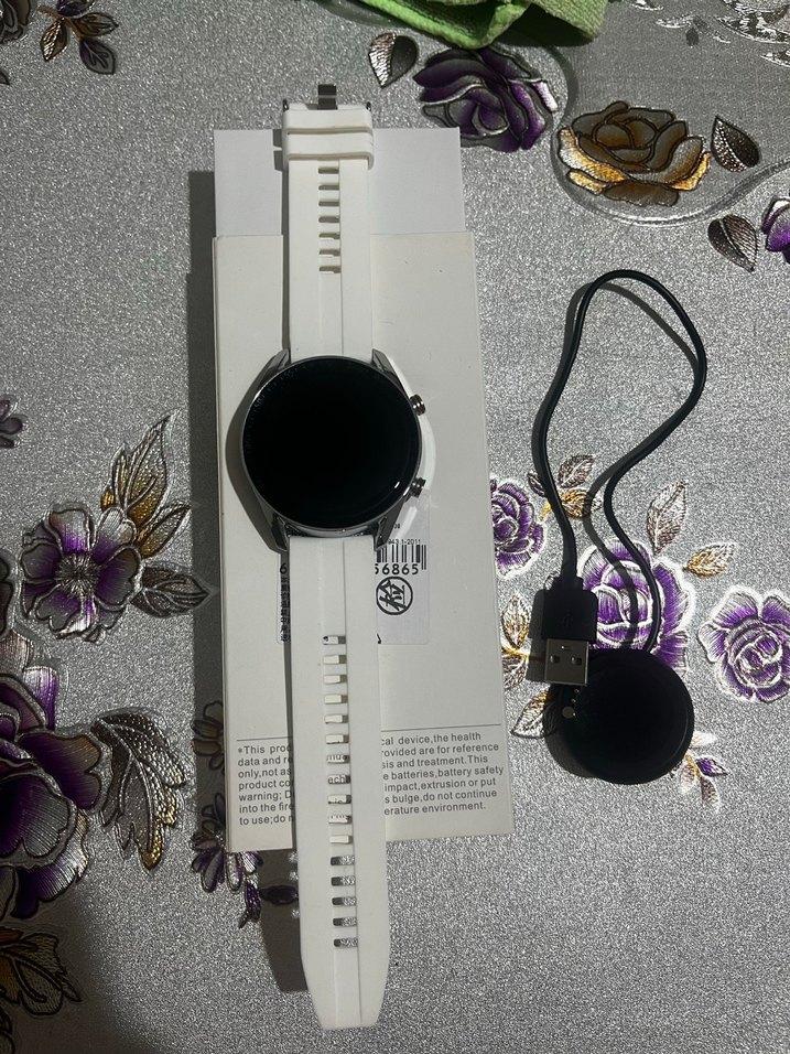 Beyaz Kayışlı Gri Akıllı Saat - Görsel 2