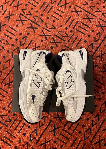 39 Beden beyaz Renk NEW BALANCE 530