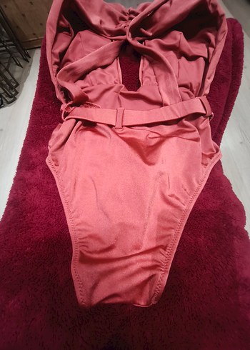 Bordo Parlak Kemer Detaylı Uzun Mayo - Görsel 3