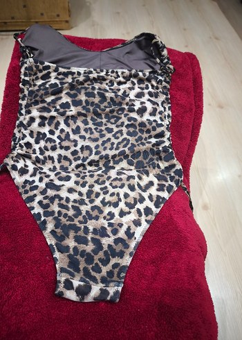 Leopar Desenli Kadın Mayo - Görsel 2