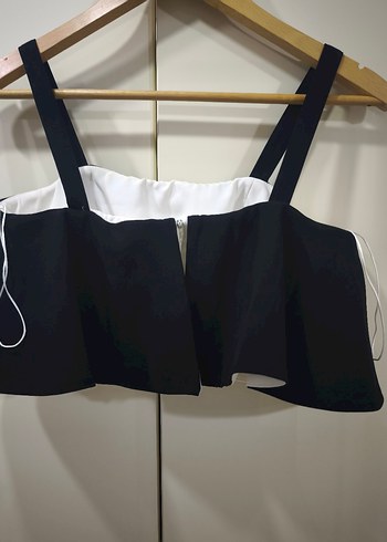 Siyah Mini Straplez Fırfırlı Büstiyer - Görsel 2