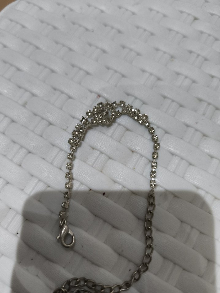 Kadın Detaylı Zincir Bileklik - Görsel 2