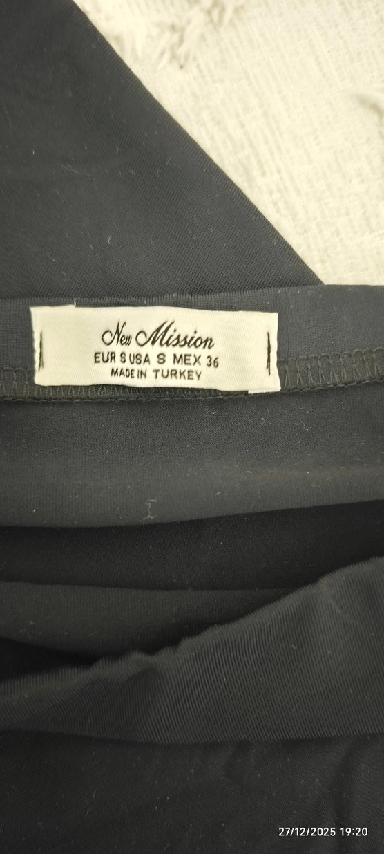 Siyah Drapeli Uzun Kadın Etek - Görsel 3