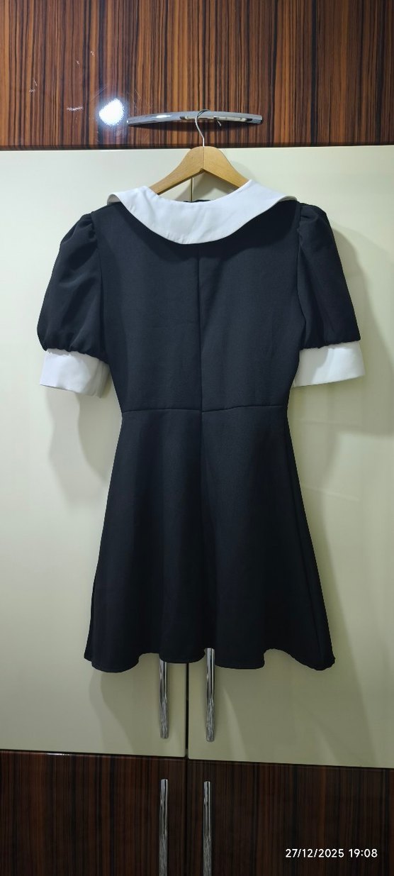 Düğmeli Siyah Midi Goth Elbise - Görsel 2