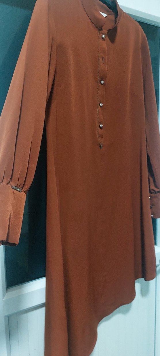 kahve tonlarında Uzun Kollu Düğmeli Kadın Tunik - Görsel 3