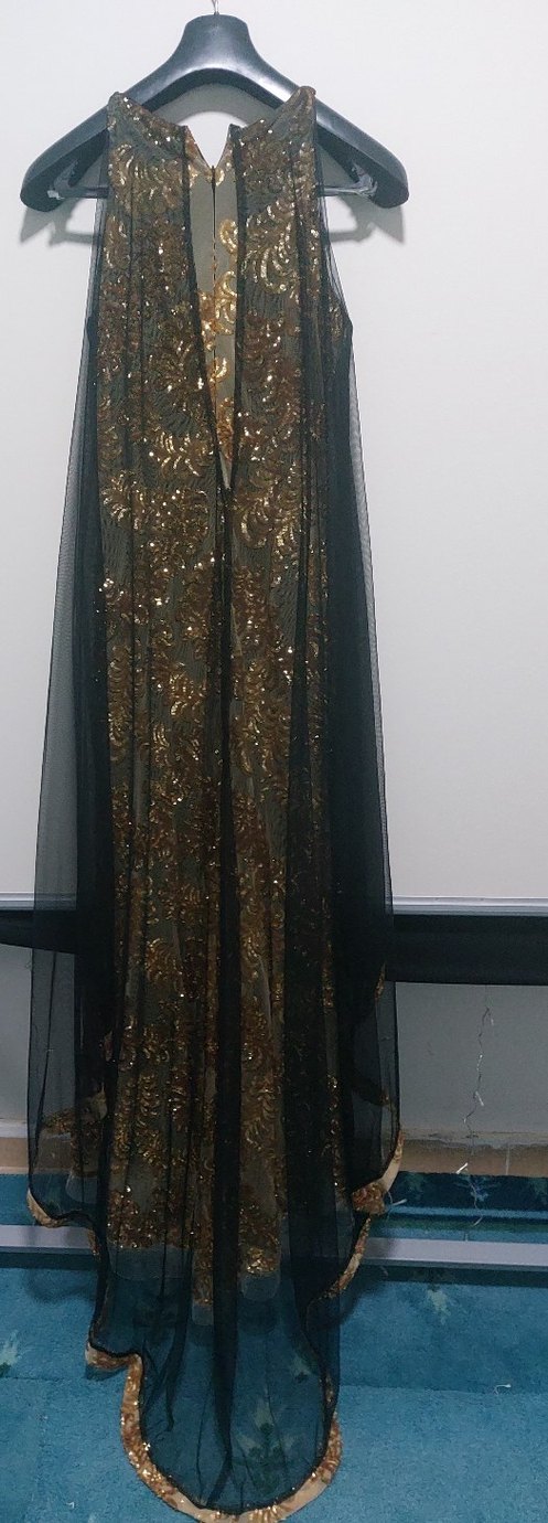 Gold Desenli Uzun Drapeli Straplez Abiye - Görsel 4