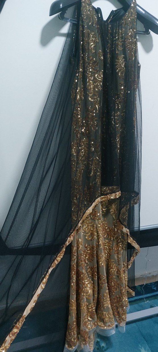 Gold Desenli Uzun Drapeli Straplez Abiye - Görsel 2