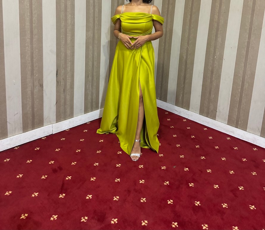 Sarı Drapeli Uzun Abiye Elbise - Görsel 2