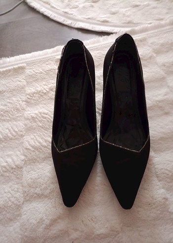 40 Beden Siyah Tokalı Stiletto Kadın Topuklu Ayakkabı