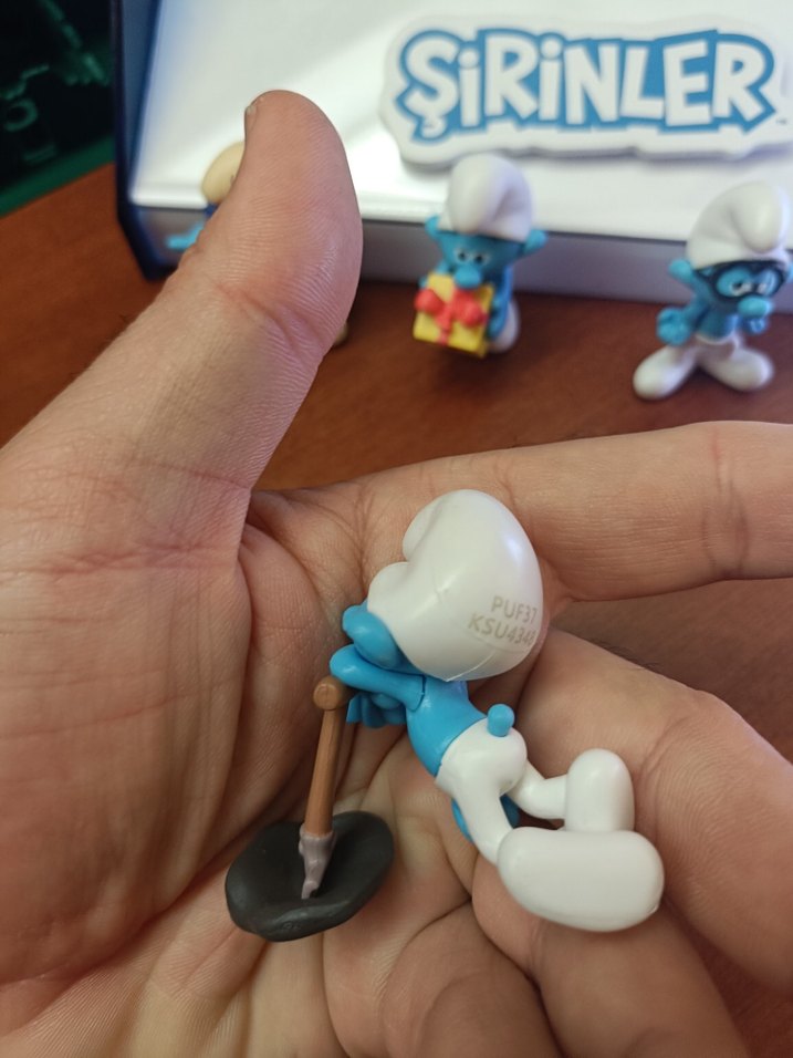 Şirinler, Tembel Şirin. - Görsel 2