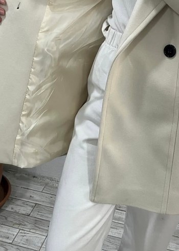 Beyaz Midi Kadın Kaban - Görsel 3