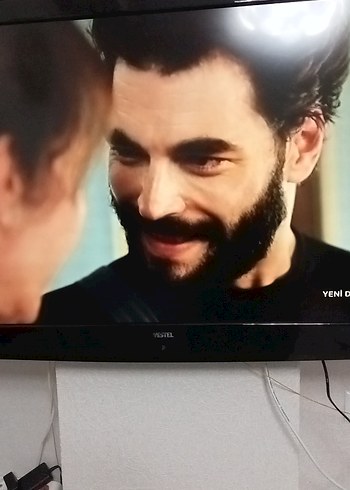 Vestel 127 ekran siyah duvara askılı televizyon - Görsel 5