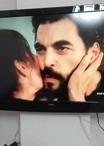 Vestel 127 ekran siyah duvara askılı televizyon - Görsel 6