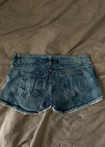 m Beden Vintage Düğmeli Mavi Yırtık Detaylı Kadın Kot Şort