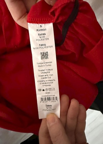 Kırmızı Parlak Düğmeli Bluzu - Görsel 5