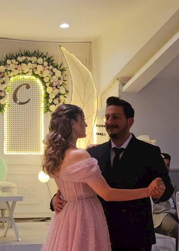 36 Beden pembe Renk İnci İşlemeli Pembe Uzun Abiye Elbise