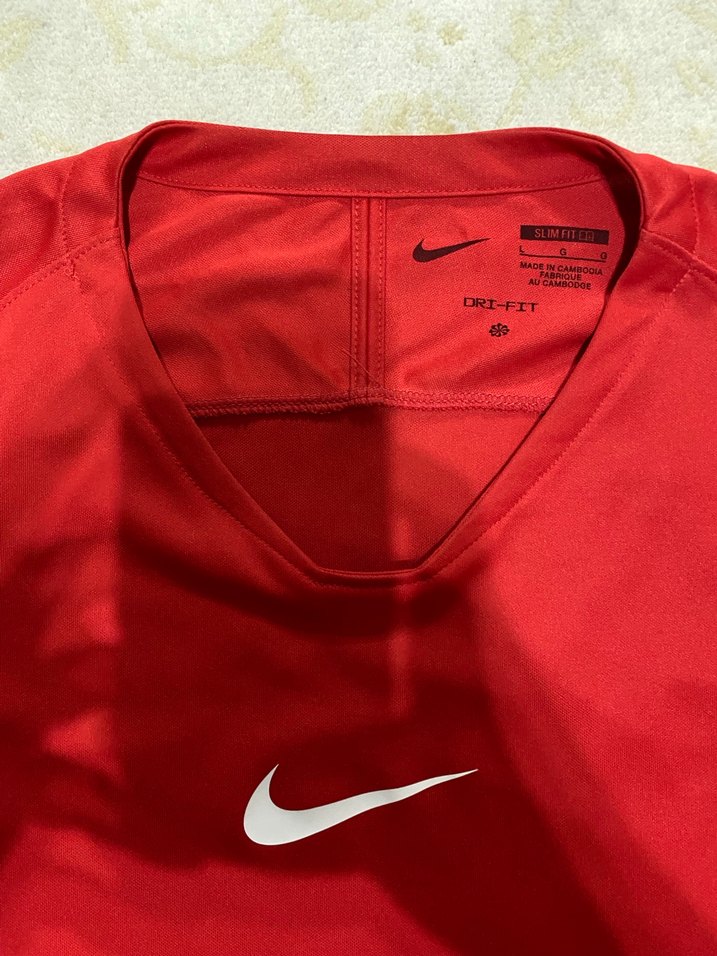 Kırmızı Uzun Kollu Nike Spor Tişört - Görsel 2