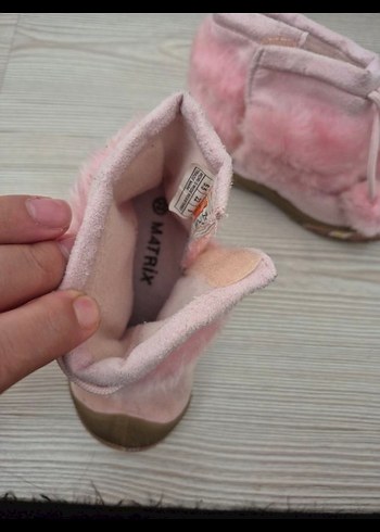 Kürklü Pembe Kız Çocuk Bot - Görsel 6