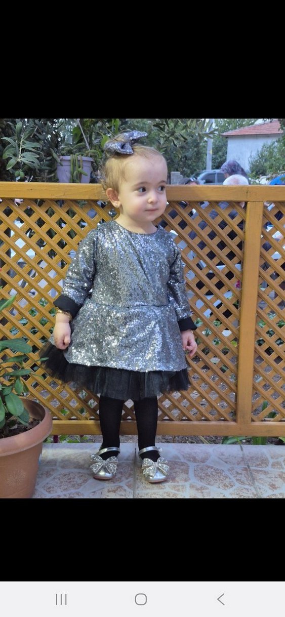 Parlak Gri Pul Payetli Kız Çocuk Elbise - Görsel 2