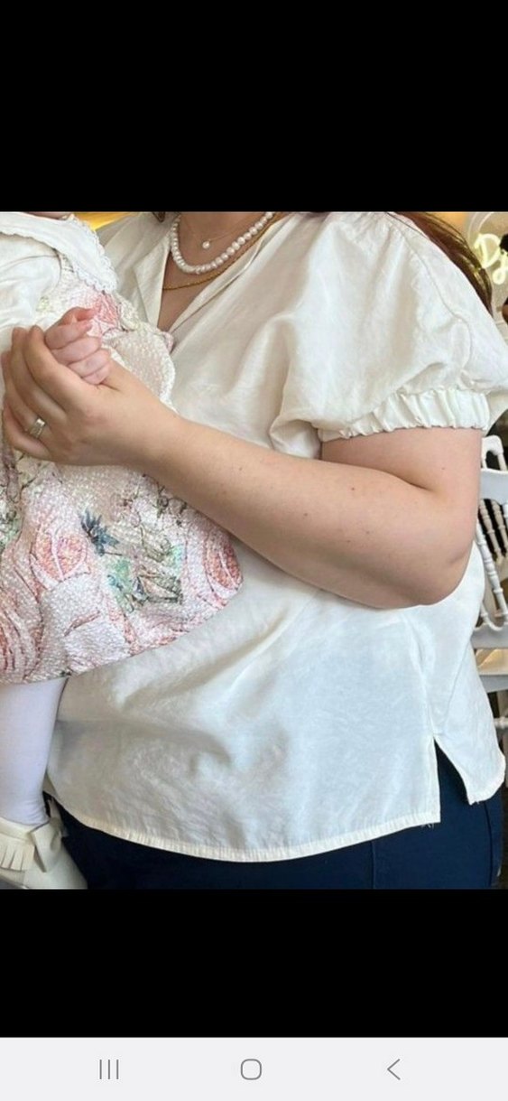 V Yaka Beyaz Kadın Bluz, Bol Kesim, Kısa Kollu - Görsel 2