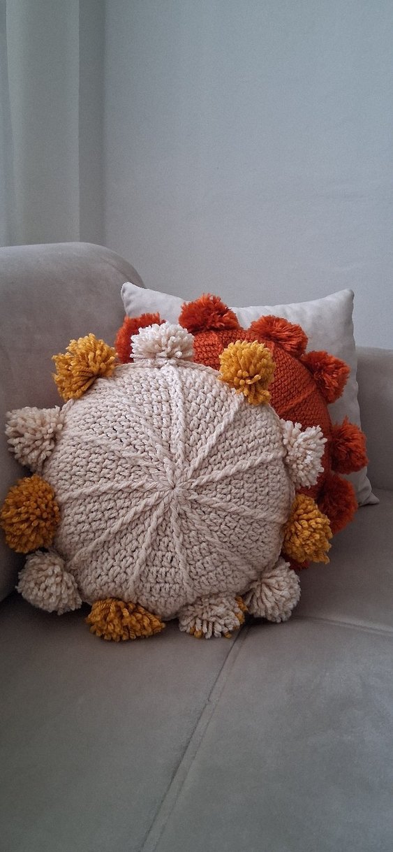 Bohem Tarzı Bej Nakışlı Yuvarlak Minder - Görsel 2