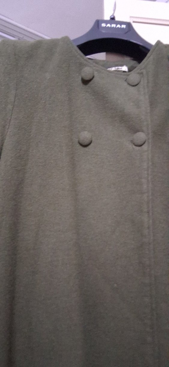 Düğmeli Uzun Kadın Kabanı - Görsel 3