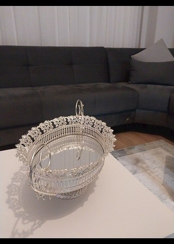 Beden Parlak Beyaz Süslemeli Sepet