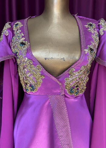 38 Beden Mor Dantel İşlemeli Kaftan