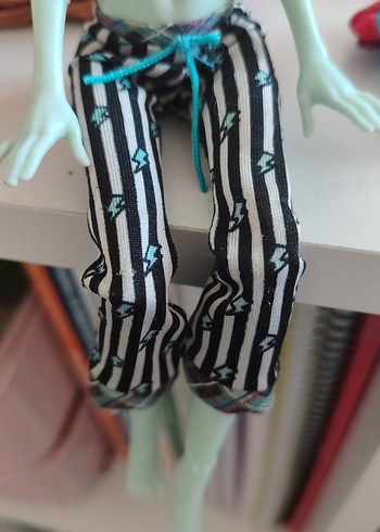 Monster High Monster High Frankie Stein Dead Tired Bebek