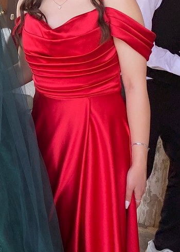 Kırmızı Drapeli Uzun Kadın Abiye Elbise - Görsel 3