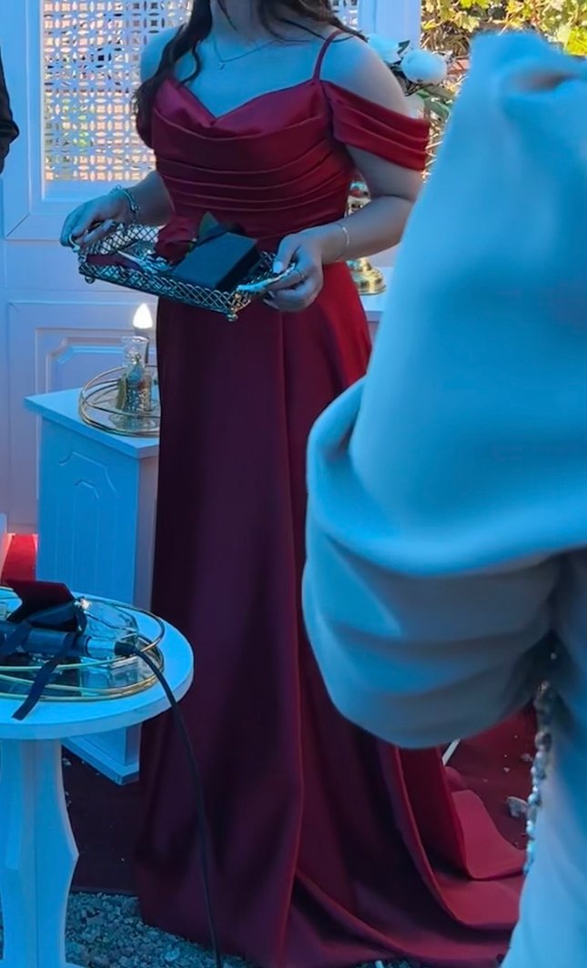 Kırmızı Drapeli Uzun Kadın Abiye Elbise - Görsel 4